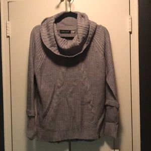 IVANKA TRUMP GREY SWEATER WITH RIBBED DETAIL NWT